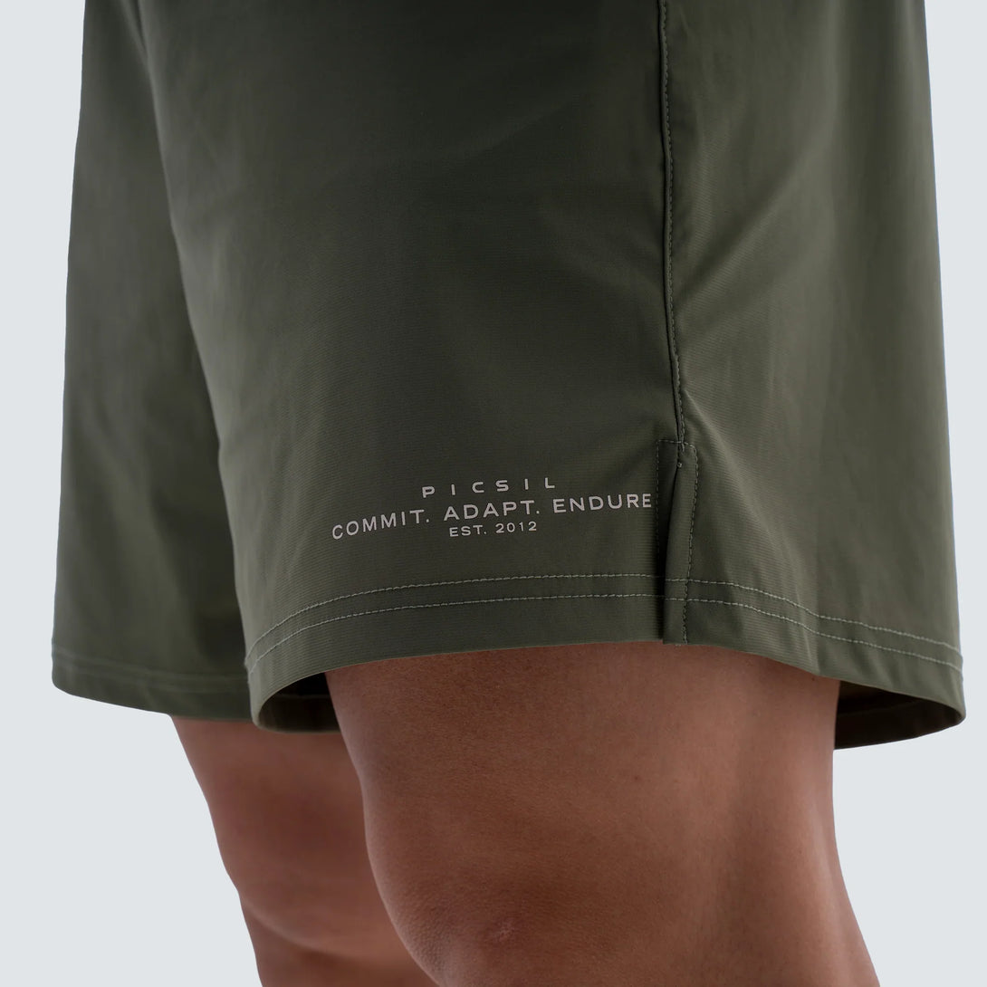 Short Hombre Essentials FY26