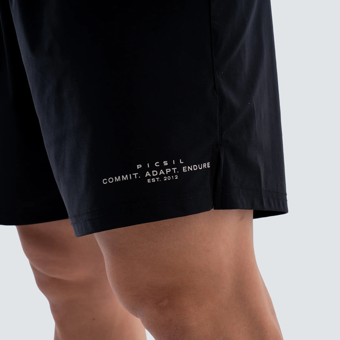Short Hombre Essentials FY26